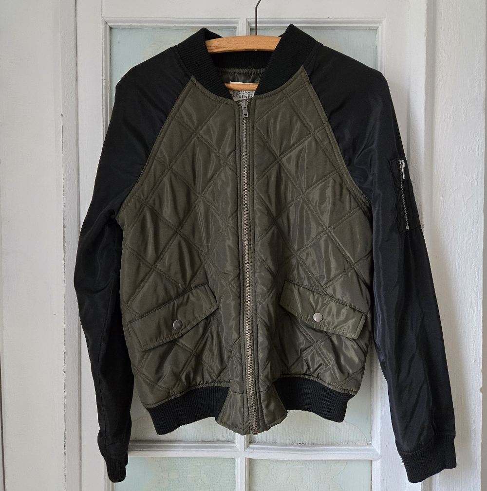 Ashley Green & Black Quilted Bomber Jacket Size S